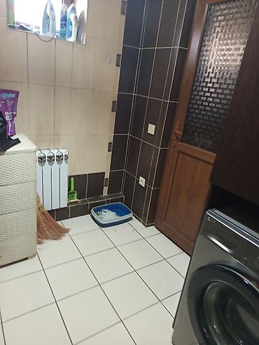 Продажа коттеджей и домов: Продаю дом в очень хорошем районе два санузел зал прихожая большая — 42