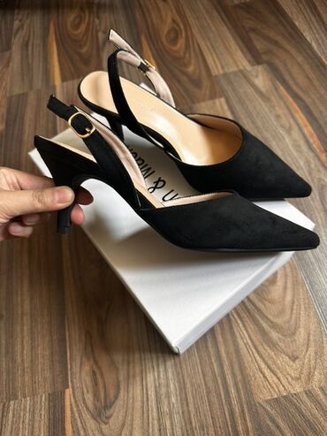 туфли с открытым носом: Продаю новые туфли на каблуке 5 см 👠 Абсолютно новые, ни разу не