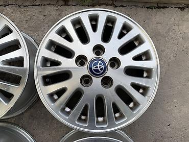 купить диски на тойоту: Литые Диски R 15 Toyota, Комплект, отверстий - 5, Б/у — 3