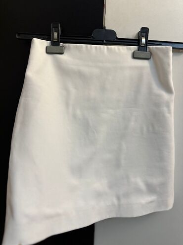 белые плиссированные юбки: Zara, size xs/s - 30 azn