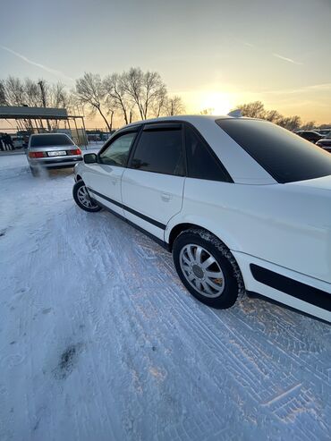 ауди 2018: Audi S4: 1992 г., 2 л, Механика, Бензин, Седан