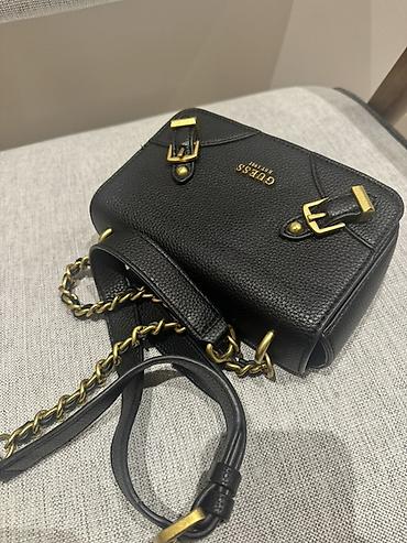 Çantalar: GUESS çiyin/çarpaz çanta - Rəng: qara - Material: dəri, iç hissə — 4