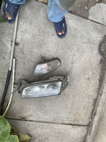 Решетки радиатора: Решетка радиатора Mazda Б/у — 3