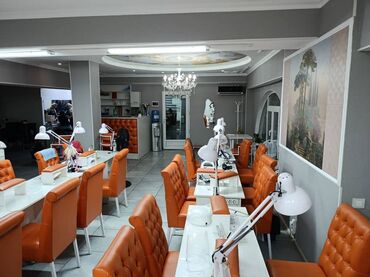щипцы для наращивания волос: 🔹 Сдаётся рабочие места в салоне красоты 📍 Центр города, ул