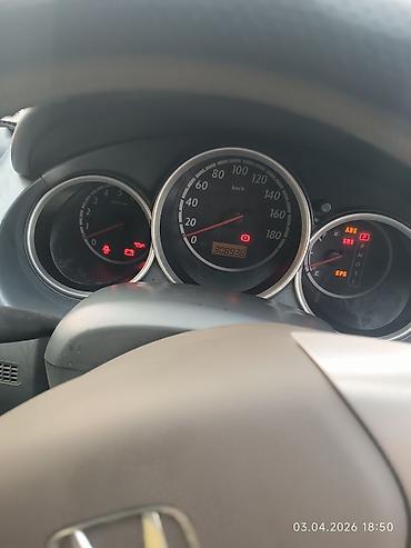 Honda: Honda Fit: 2002 г., 1.5 л, Вариатор, Бензин, Хэтчбэк — 3