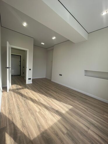 квартира керек ош базар жактан: 1 комната, 41 м², Элитка, 2 этаж, Евроремонт
