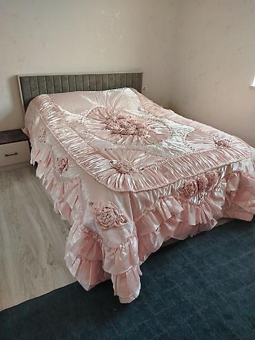 carpayı dəsti: Yataq üçün İşlənmiş rəng - Çəhrayı Yataq örtüyü, Pulsuz çatdırılma — 1