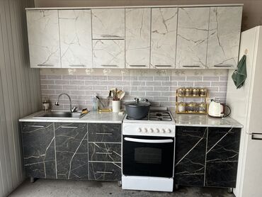 встроенная кухонная мебель для маленькой кухни: Продаю кухонный гарнитур В отличном состоянии Первый 2.5 метров