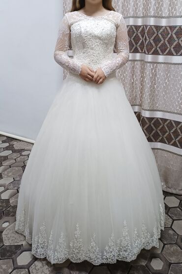 улуттук көйнөк: Свадебное платье 40-42-44 размер, цвет айвори. Сзади затягивается на
