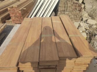 Потолок: Seva 💫
Laminat satılır 
50 kvadratdır
Kvadratı 5 Azn 
Ünvan Bakı