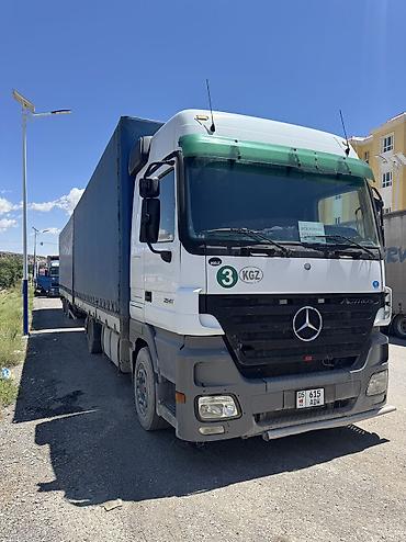 385 55: Тягач, Mercedes-Benz, 2005 г., Тентованный — 1
