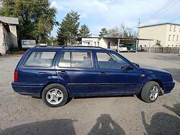 Volkswagen Golf Variant: 1994 г., 1.6 л, Механика, Бензин, Универсал at lalafo.kg Volkswagen Golf Variant: 1994 г., 1.6 л, Механика, Бензин, Универсал