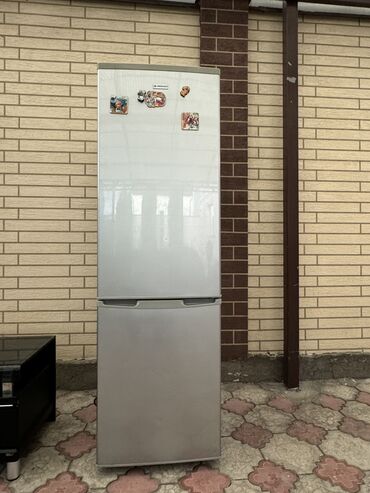 установка холодильников: Холодильник Б/у, Двухкамерный, 2 *