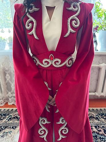 stud 5000: Продаётся национальное платье 👗 Надевала всего один раз, состояние — 3