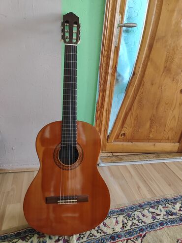 gitar klassik: Klassik gitara, Yamaha, İşlənmiş, Ünvandan götürmə, Pulsuz çatdırılma, Ödənişli çatdırılma