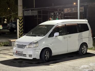 шины бу r14: Просторный минивэн 5 дверей, белый цвет, правый руль. Кузов со