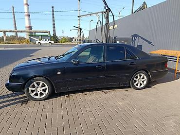 bid e2: Mercedes-Benz E-Class: 1996 г., 2 л, Механика, Бензин, Седан — 4