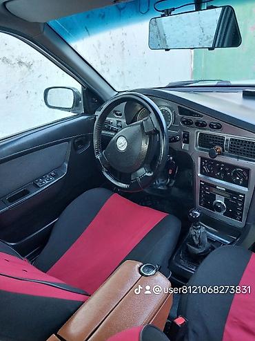 lada niva aksesuar modifiye: Avtomobilin salonu – rahatlıq və funksionallıqla yenilənmiş komplekt — 5