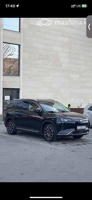 Weltmeister: Weltmeister W6, 2021 г., 79000 км, В наличии — 3