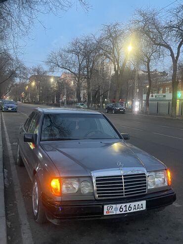 мерседес 210 270: Mercedes-Benz W124: 1989 г., 2.3 л, Механика, Бензин, Седан