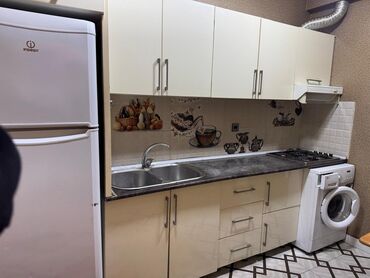 Uzunmüddətli kirayə mənzillər: 8 noyabr metrosu papanin körpüsünün yaxınlığında yeni tikili binanın — 15