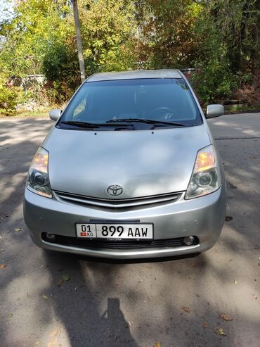 продаю марк х: Toyota Prius: 2005 г., 1.5 л, Автомат, Гибрид, Хэтчбэк