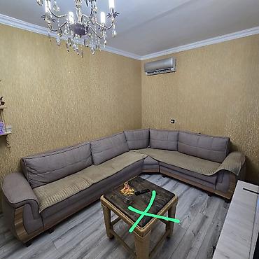 KDivan satılır 350₼. Açılır bazası var.Ünvan baku