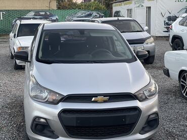 Chevrolet: Chevrolet Spark: 2016 г., 1 л, Автомат, Бензин, Хэтчбэк
