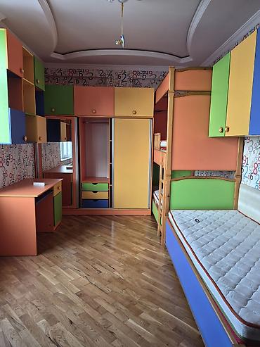 Uşaq/yeniyetmə otağı üçün tam mebel dəsti Tərkib: - İki mərtəbəli lalafo.az -da Uşaq/yeniyetmə otağı üçün tam mebel dəsti Tərkib: - İki mərtəbəli