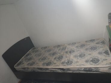 односпальная диван: Односпальная Кровать, Б/у
