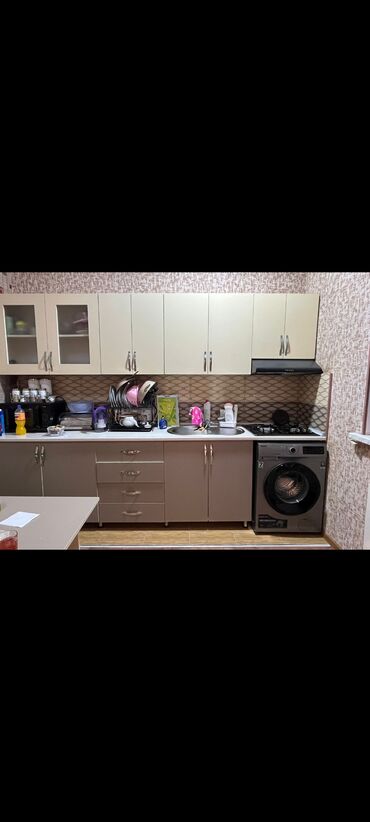 Mətbəx mebeli: Metbex mebeli 450 Azn satilir Olcu 3m. Uzerinde qaz, aspirator ve