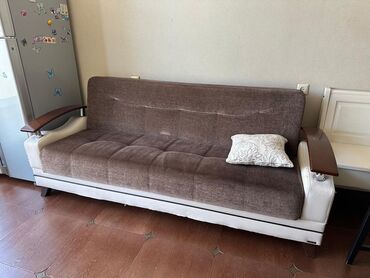 xacmaz divan: Divan