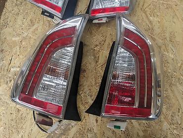 Стоп-сигналы: Комплект стоп-сигналов Toyota 2015 г., Б/у, Оригинал, Япония — 2