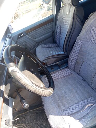 полприцеп тягач: Mercedes-Benz W124: 1998 г., 2.3 л, Механика, Бензин, Универсал