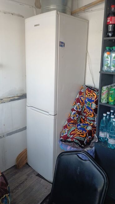 стол холодильный: Холодильник Beko, Б/у, Двухкамерный, 85 * 2 * 85