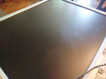 Monitori: Retro Acer monitor sa zvucnicima.
Bez postolja — 10