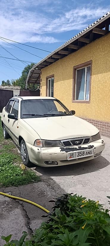 Транспорт: Daewoo Nexia: 2001 г., Седан — 1