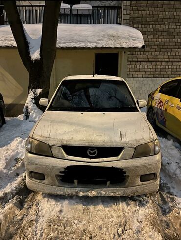 белая mazda: Mazda Demio: 2002 г., 1.5 л, Автомат, Бензин, Хэтчбэк
