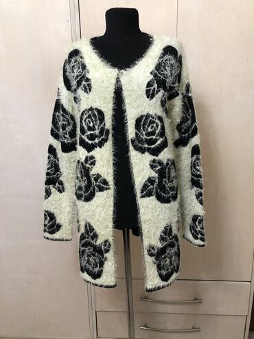 Повседневные платья: Юбки блузки кофточки куртки штаны кардиганы пиджаки . Размеры — 16