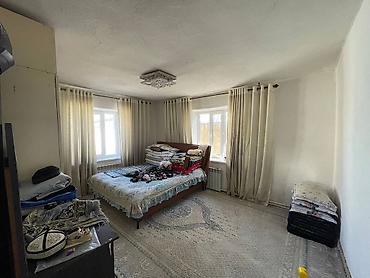 Продажа коттеджей и домов: Продаётся капитальный дом с большим крытым двором-навесом и гаражными — 18