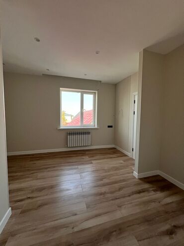 Продажа домов: Дом, 200 м², 6 комнат, Агентство недвижимости, ПСО (под самоотделку) at lalafo.kg — 6 Продажа домов: Дом, 200 м², 6 комнат, Агентство недвижимости, ПСО (под самоотделку) — 6