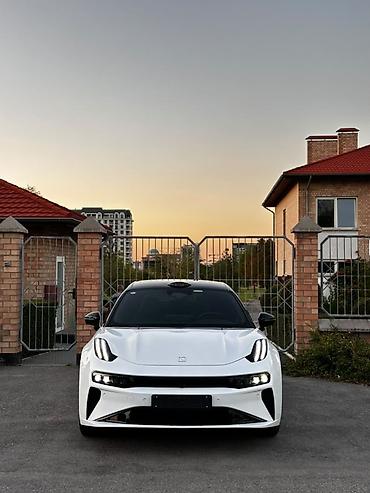tesla p40: Zeekr 001: 0.1 л | 2024 г. Фастбек — 1