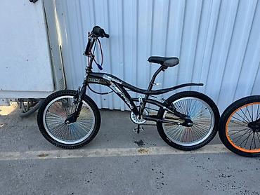 Подростковые велосипеды: Два детских/подростковых велосипеда 20" 1) BMX (чёрный) - Формат: BMX — 2