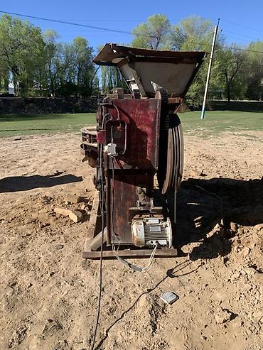 Производство кирпичей: Пресс-машина для изготовления кирпича-сырца (самана) Описание: - — 4