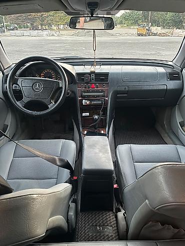 disqler: Mercedes-Benz C-Class: 2 l | 2000 il Sedan — 6