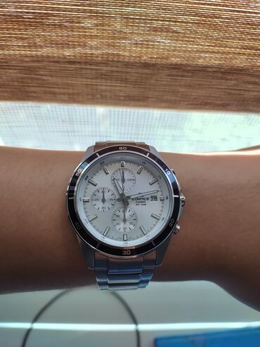 мужская серебро: Продаю часы Касио новый стоит в районе 10к в отличном состоянии, редко