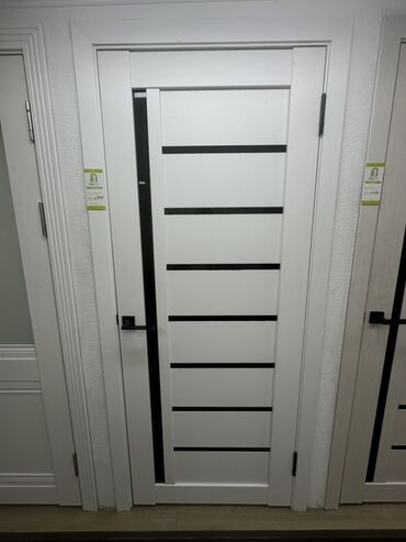 двери с двух сторон из бельгии: Межкомнатная глухая дверь, В лофт стиле, цвет - Белый