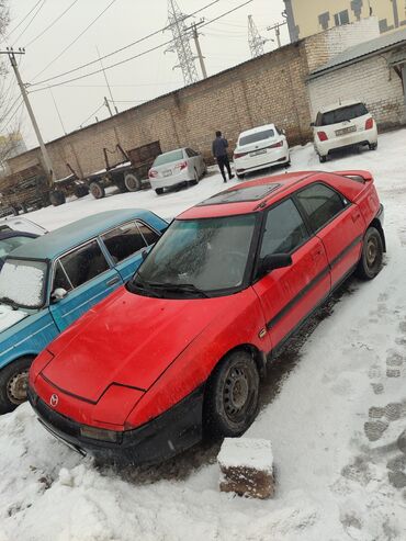 Mazda: Mazda 323: 1991 г., 1.6 л, Механика, Бензин, Хэтчбэк