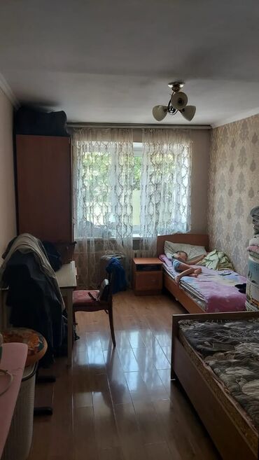 земельный участок первая линия: 2 бөлмө, 4 кв. м, 104-серия, 2 кабат, Евроремонт
