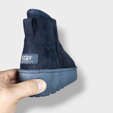 Ugg obuća: Ugg čizmice NOVO

Novo
Brojevi 36 do 41

fb Moja Kupovina 1 — 7